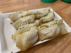 牛肉鍋貼-小姜锅贴(凤凰街店)