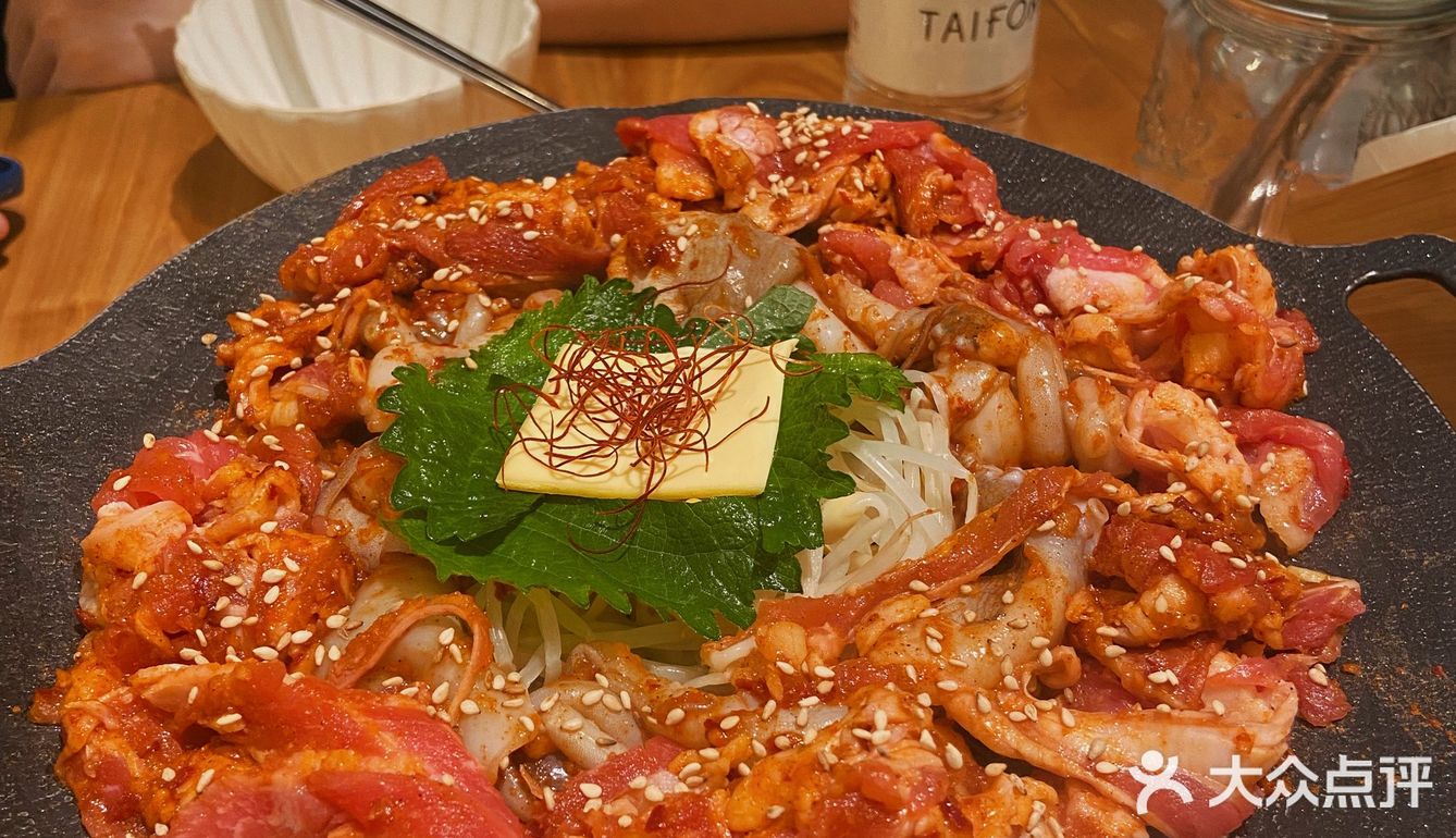 这家韩料店放的歌爱了