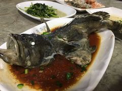 石斑鱼清蒸-四川小胡子海鲜(丁村万人海鲜广场店)