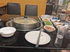 -丫丫汤膳打边炉(宏府408坊店)
