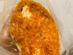 辣肉松面包-苹果花园(鞍山路店)