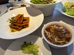 -毛家饭店·30年融合新湘菜(汉峪金谷店)