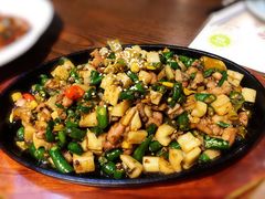 -舌尖上的食缘花园主题餐厅
