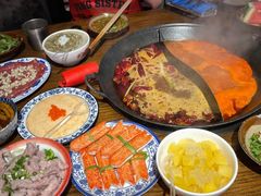 -萍姐火锅·公路夜市(武汉首店)