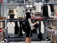-首创奥特莱斯(西安店)