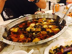 -鑫巴蜀小镇 · 水煮鱼专研店(玉桥店)