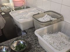 -正宗杨记普洱酸醋米线(总店)