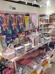 -嗨本可潮玩仓(大兴大悦春风里店)