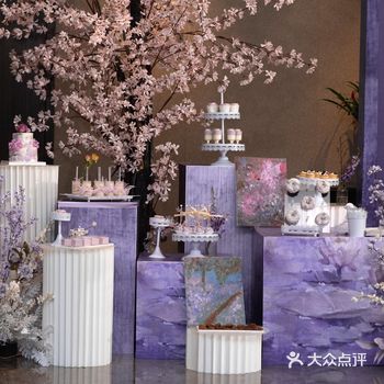 我家亲戚那天还说豪门婚礼，我朋友也都说很好看