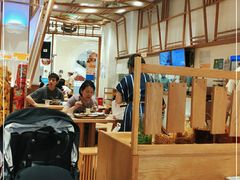 大堂-小满手工粉(上海月星环球港店)
