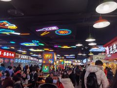 -八一好吃街·高品美食广场