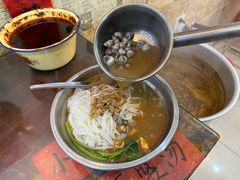 -柳州肥姨妈大骨螺蛳粉(东靖路店)