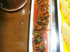 -东口码头·烧鸽子·鱼头泡饼·地方菜(金鹰悦城店)