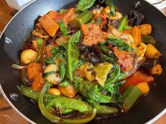 麻辣香锅-七菜馆·东北菜·蒸饺(文体路店)