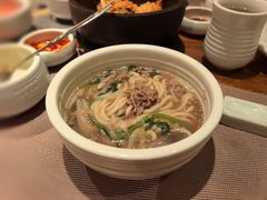 韩式牛肉火锅面-萨拉伯尔(燕莎友谊商城店)