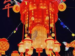 -淄博花灯齐彩城