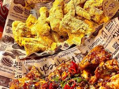 -BHC炸鸡(明洞总店)