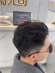 -尤司男士国潮理发馆