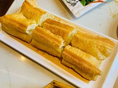 招牌超大油条-悦满楼·西关名点·湛江名菜(航空综合大厦店)