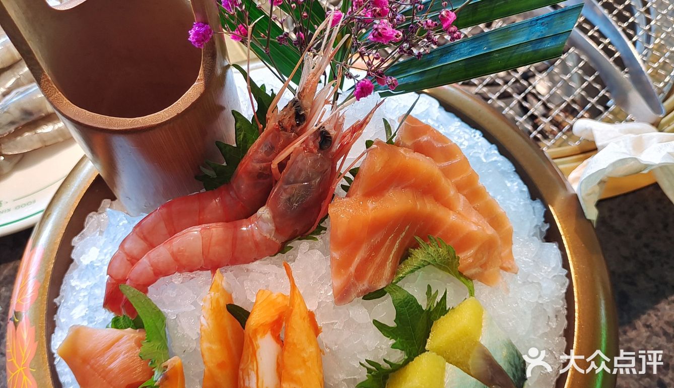 这是我吃的品种最丰富的自助餐，价格还不贵