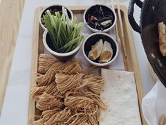 -百味地锅鸡(铜山路店)