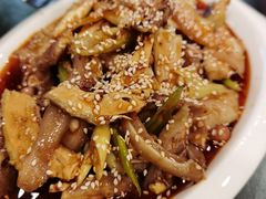 -石磨豆花家常菜·牦牛排土火锅