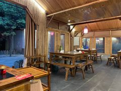 大堂-好汉锅园林秘制老火锅 柴火霸王鸡(金沙店)