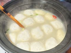 手工鱼丸汤-魏铭鱼头捞饭(晋阳路店)