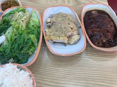 -瑞霖·隆江猪脚饭
