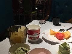 -领鲜活海鲜榴莲自助火锅(东门店)