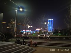 -万宝财富商业广场
