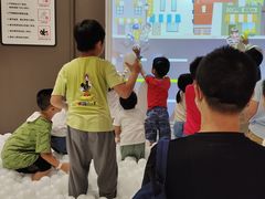 -必胜客(WOW中心城店)