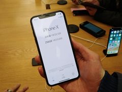 iPhone X-Apple 零售店(Causeway Bay)