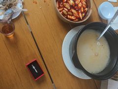 -土砂锅生态山庄·非遗砂锅雅鱼