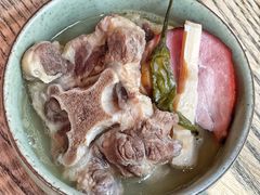 白酸牛尾锅-毛辣果·酸(OHA复兴西路店)