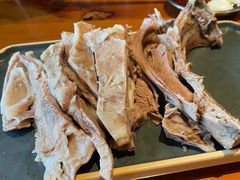 手抓羊肉-青海名吃尕张娃非遗烤肉(海湖总店)