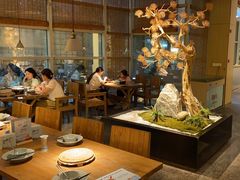 -蜜桃餐厅·伴山(湖滨商业街店)