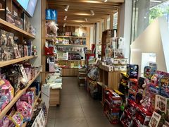 -新华传媒教材书店(中山南二路)