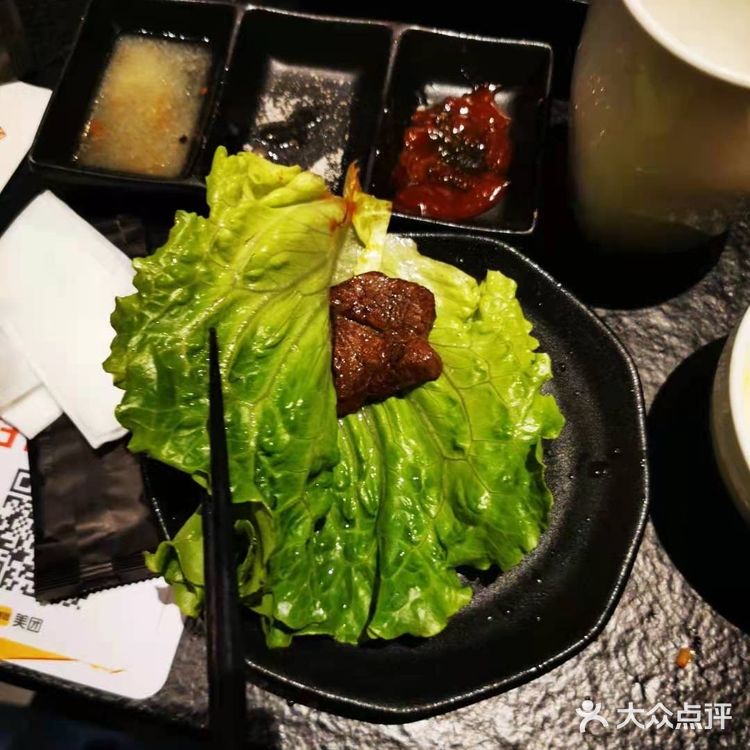 美滋滋的烤肉来啦[吐]