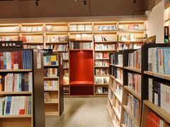 -新华书店(保利水城店)