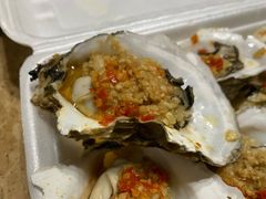 -蚝哥花姐湛江烤生蚝(美丽湾市场店)