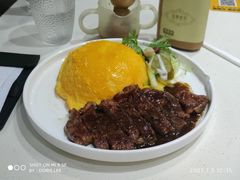 黑椒牛扒蛋包饭-锦园春香港茶餐厅(西海湾旗舰店)