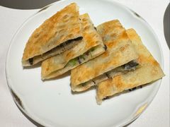 干巴菌土豆麦饼-新荣记(建国门外大街店)