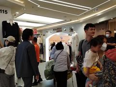 -广州白马服装市场