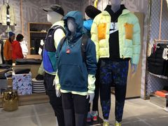 -NIKE KICKS LOUNGE体验店(北京新中关店)