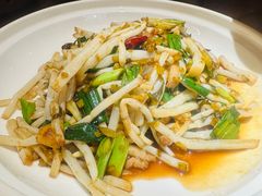 -魏铭鱼头捞饭(晋阳路店)