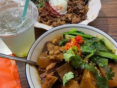 -CowCow其其·牛杂咖啡公司(六运店)