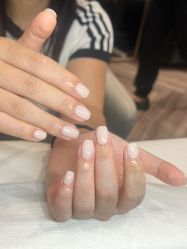 -花岐款式专研健康美甲沙龙