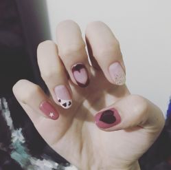 -进巍美甲美睫店