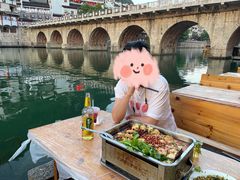 -罗满娘特色豆花烤鱼